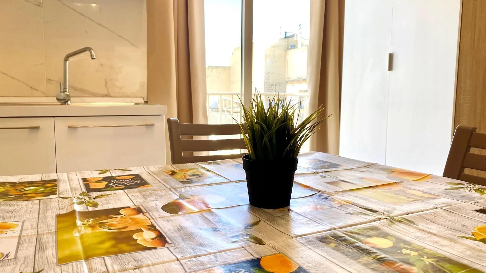 Central Sliema Retreat-Perfect For Familes&Friends